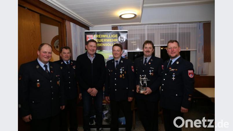 1. Vorsitzender Markus Dehling, 2. Vorsitzender Alexander Graf, Kassenprüfer Johann Edenharder und Markus Donhauser II., Ortssprecher Christian Graml und 1. Kommandant Thorsten Michl Bild: egl