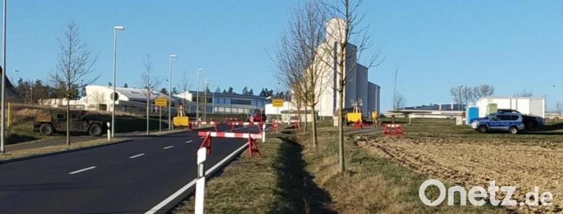 Vor der US-Siedlung am Netzaberg sind Straßensperren aufgebaut. US-Militär und Military Police kontrollieren die Passierenden. Bild: hut