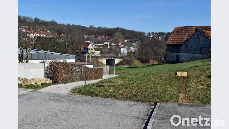 Hier könnte die Loderhofstraße in Richtung Unterführung weitergeführt werden. Bild: Andreas Royer