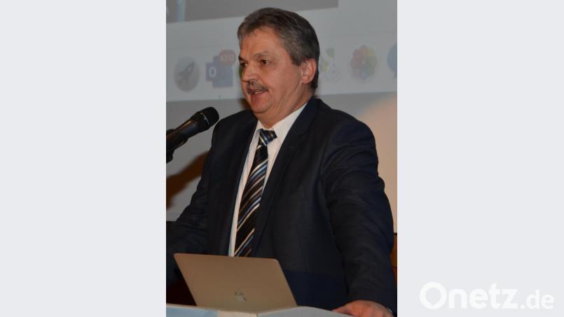 Bürgermeister Andreas Wutzlhofer knüpft ein Netzwerk zur Corona-Hilfe und stößt auf viel Verständnis bei Freiwilligen. Bild: dob