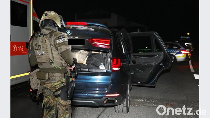 Ein Spezialeinsatzkommando (SEK) war an einem Polizeieinsatz in Hirschau beteiligt Bild: gf