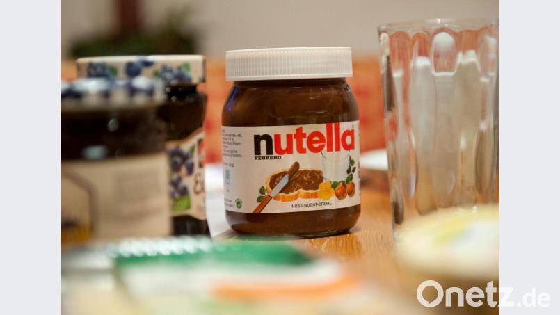 Mit etwas Schokolade konnten Polizisten in Ansbach einen 11-Jährigen beruhigen. Symbolbild: Tobias Hase