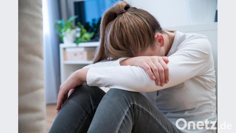 Ein schwerer Schicksalsschlag, Trauer und die Suche nach Aufmerksamkeit waren bei Sabrina der Auslöser für Magersucht. Bild: Christin Klose/dpa