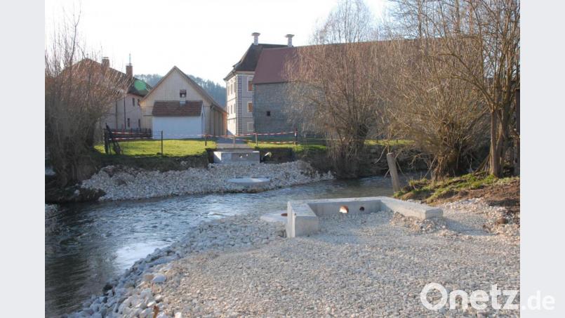 Auch die Erschließung des Hammerschloss-Areals geht weiter. Je nach Corona-Lage soll der Steg über die Lauterach in den nächsten Wochen angeliefert werden. Die Vorbereitungen sind abgeschlossen. Bild: pop