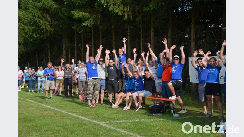Grund zum Jubeln hatten die DJK-Fans auch im Jahr 2019, wie hier beim Aufstiegsspiel der DJK-Frauenmannschaft Bild: tra