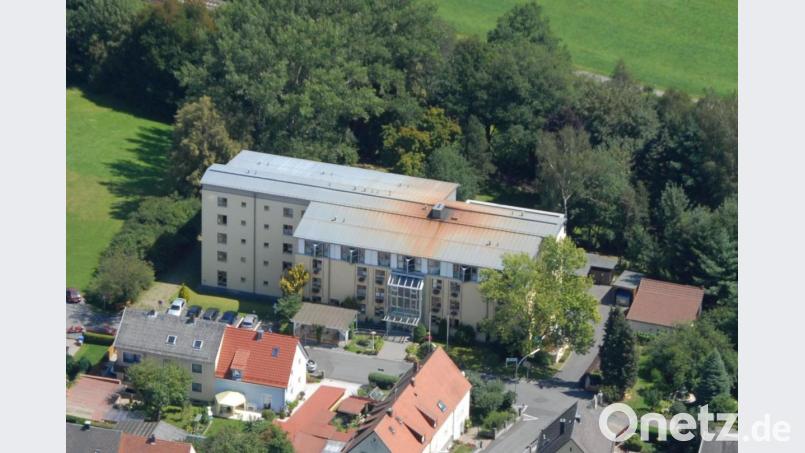 &lt;p&gt;Im AWO-Seniorenheim Windischeschenbach sind sowohl Bewohner als auch Mitarbeiter mit dem Covid-19-Virus infiziert.&lt;/p&gt;
 Luftbild: Michael Ascherl