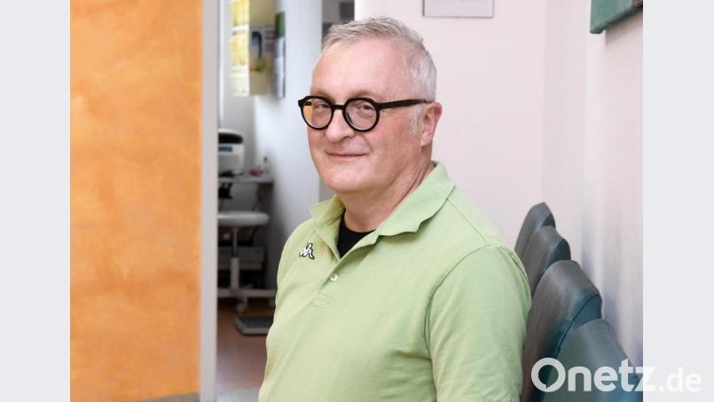 Dr. Thomas Bäumler hat seine Praxis in der aktuellen Situation etwas umstrukturiert, um Schwangeren und anderen Patientinnen genügen Schutz bieten zu können. Bild: Gabi Schönberger