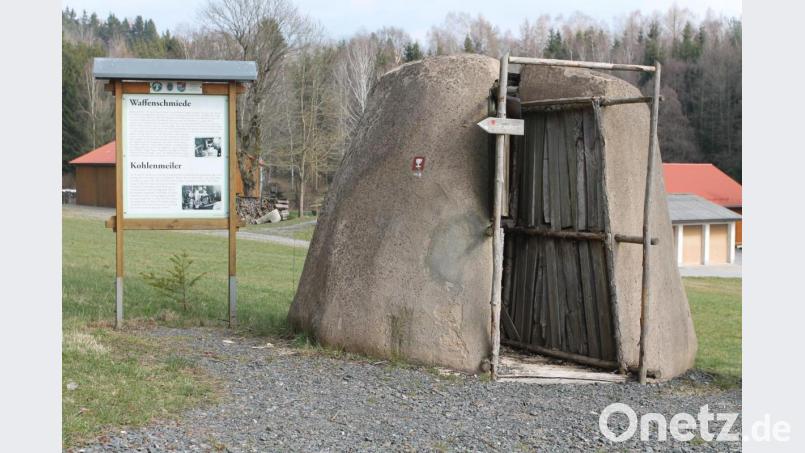 Der Kohlenmeiler am Ortsausgang von Georgenberg in Richtung Waldkirch Bild: pi