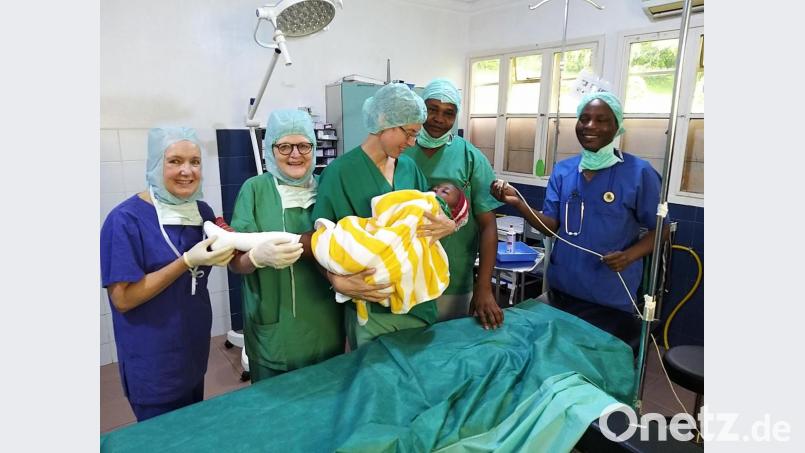 Der 32. Einsatz des Operations-Teams von Dr. Annemarie Schraml aus Waldsassen für die Aktion &quot;Feuerkinder&quot; war wieder gespickt mit einigen Überraschungen. Bild: Dr. Annemarie Schraml/exb