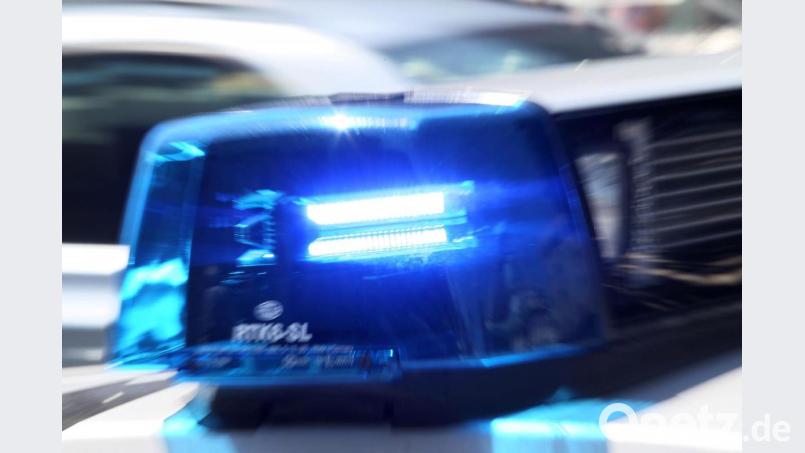 Ein Unbekannter hat einem Ammerthaler auf der Straße ein teueres Gerät günstig angeboten - und suchte dann das Weite, weil der "Kunde" die Polizei verständigte. Symbolbild: Stephan Jansen/dpa