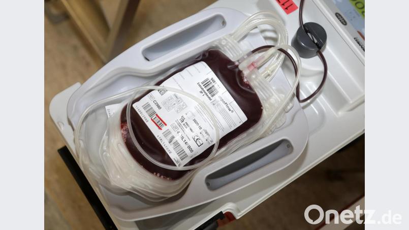 Es gibt keine Alternative zu echtem Blut, um Leben retten zu können: Daher rufen die Verantwortlichen beim BRK beziehungsweise beim Blutspendedienst auch in Zeiten des Coronavirus auf, weiter zu den Terminen zu gehen. Archivbild: Wolfgang Steinbacher
