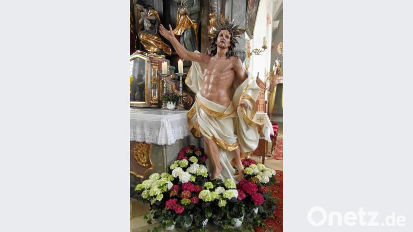 Die Figur war bisher schon in verschiedenen Ortender Region zu sehen und hat über Ostern ihren Platz in der Waldecker Pfarrkirche St. Johannes Nepomuk gefunden. Das beil. Foto zeigt sie in der Pfarrkirche. Bild: hl
