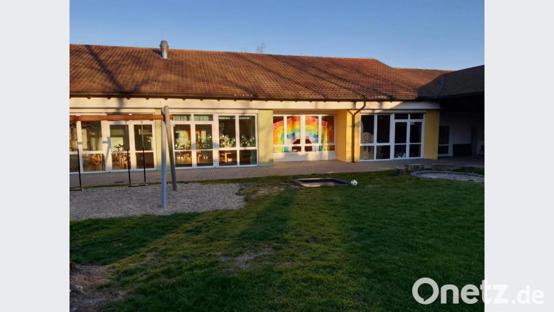 Der bunte Regenbogen leuchtet in allen Farben. Er gibt den Kindern Hoffnung und jeder einzelne Teil von ihm ist so individuell wie jedes Kind. Bild: exb/Gemeinde Kulmain