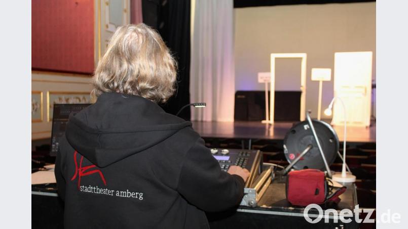 Thoralf Kotlenga am Mischpult. Bild: Evi Wagner