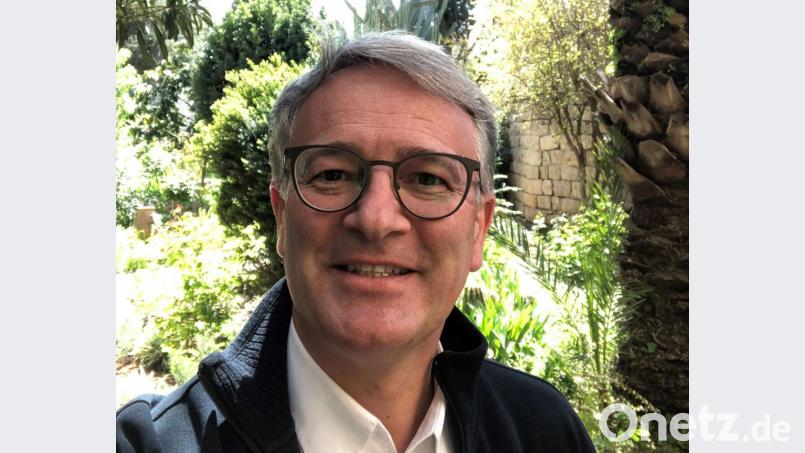 Pater Matthias Karl stammt aus Schneeberg bei Winklarn (Kreis Schwandorf) und ist seit zwei Jahren Prior der Benediktiner-Abtei Dormitio in Jerusalem. Zuvor lebte und arbeitete er in Tabgha am See Genezareth. 	Bild: Dormitio Bild:  Dormitio