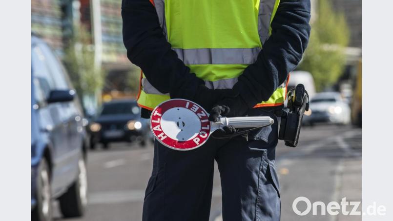 380 Anzeigen hat die Oberpfälzer Polizei über Ostern ausgestellt. Bild: Paul Zinken/dpa