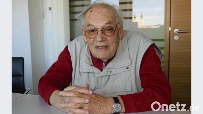 70 Jahre später muss Josef Prölß immer noch an die verheerende Explosion des Zugs denken, die er vom Giebelfenster eines Hauses auf der Konradshöhe beobachtet hatte. Bild: jrh