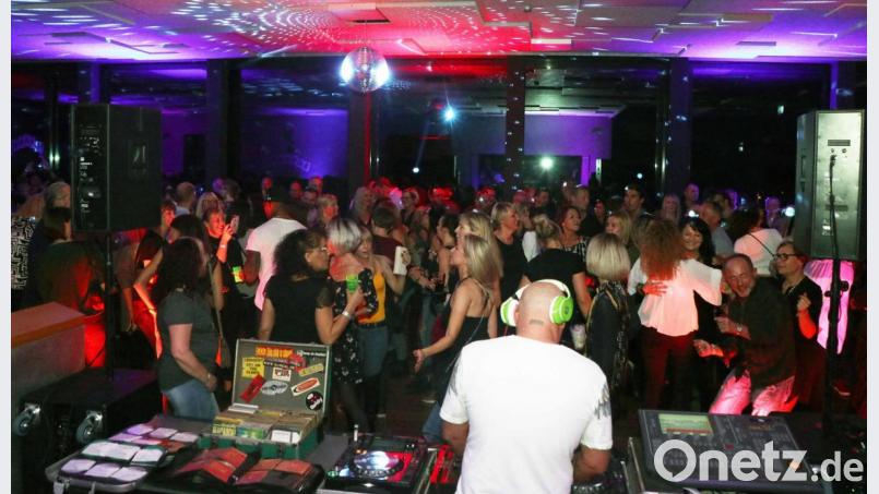 Die OTH-Mensa in Weiden ist sollte am 2. Mai der Austragungsort der „Just Friends-Party 7.0“ sein. Die Fete wurde von den Verantwortlichen jedoch aufgrund der aktuellen Entwicklungen verschoben. Bild: lst