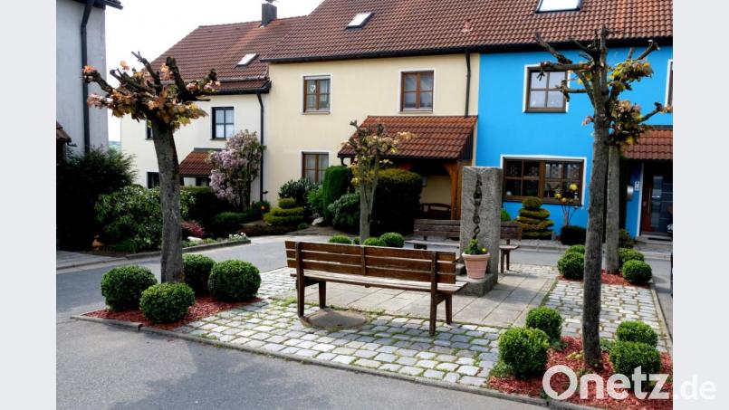 Zu den schönsten Wohnbaugebieten des Marktes gehört die Ansiedlung auf dem „Puppberg". Dort wurden in den letzten 50 Jahren 28 Eigentumswohnungen, 10 Mietwohnungen und 7 Kaufeigenheime errichtet. Bild: le