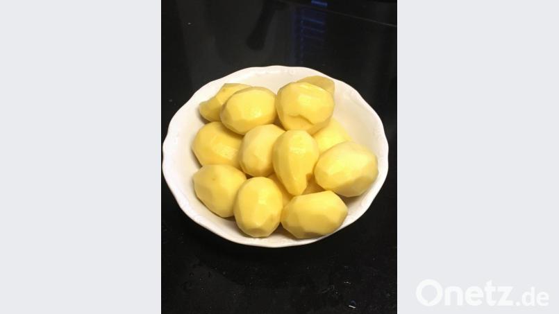 Aus Kartoffeln lassen sich zig verschiedene Gerichte zaubern, von Klassikern bis hin zu neuen Kreationen. Wer auch noch das Klima schützen will, ist mit der heimischen Frucht besser beraten als mit Chia, Quinoa oder Couscous. Bild: ihl