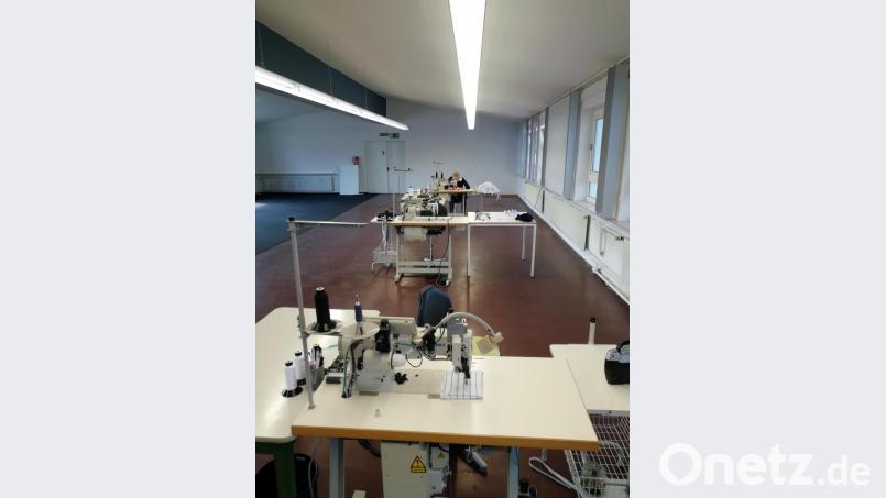 Die besondere Nähstraße der Firma Hatico. Hier produzierten acht Frauen in zwei Wochen rund 3000 Stoffmasken. Bild: exb