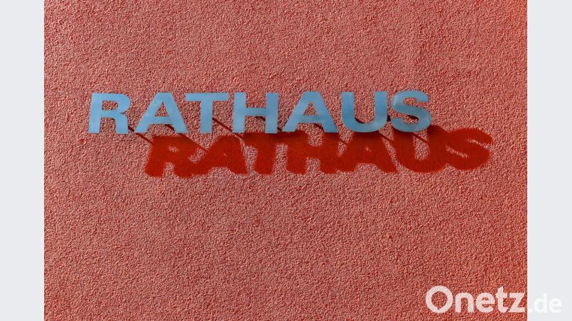 Der Hauptausschuss tagt aktuell nicht im Rathaus. Bild: Clemens Hösamer