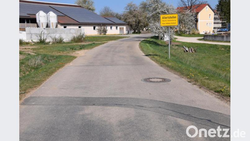 Die Hohenburger wollen die ihre Gemeindeverbindungsstraßen weiter sanieren, etwa die Trasse von Adertshausen nach Allertshofen (Bild) oder die Ortsstraße von Hohenburg bis zur Gemeindegrenze bei Ödallertshof. Bild: bö