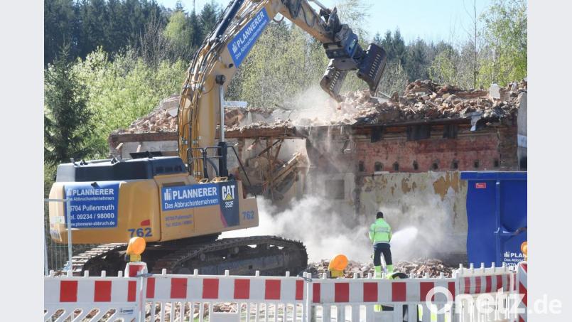 Das &quot;Ascherl-Wirtshaus&quot; in der Fabrikstraße ist bald endgültig Geschichte. Bild: Gabi Schönberger