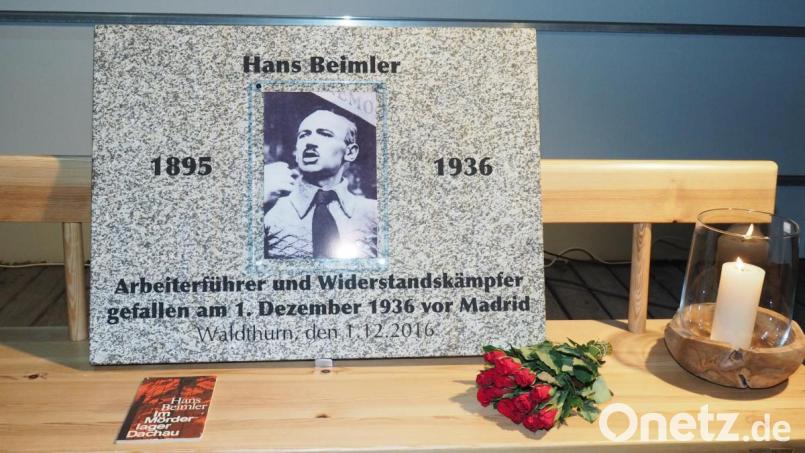 Hans-Beimler-Gedenktafel am Waldthurner Rathaus Bild: fvo