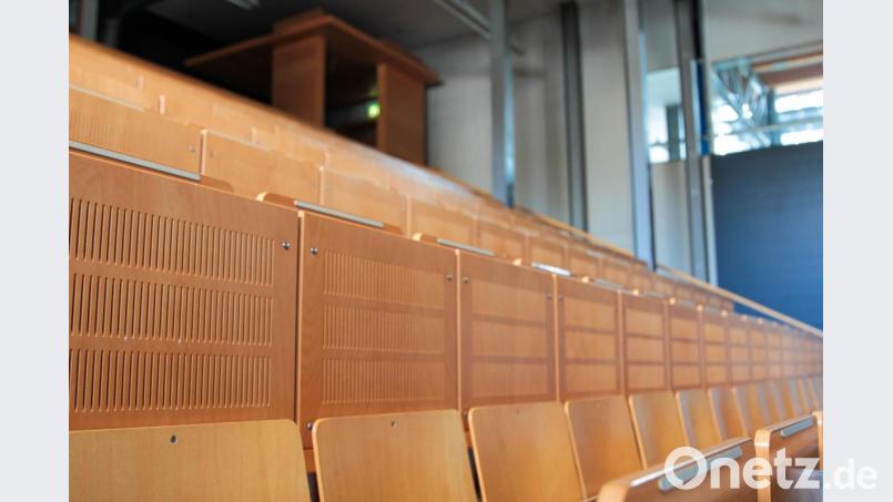 Das Sommersemester 2020 beginnt am Montag auch an der OTH Amberg-Weiden mit leeren Hörsälen. Bild: Wiesel/OTH Amberg-Weiden