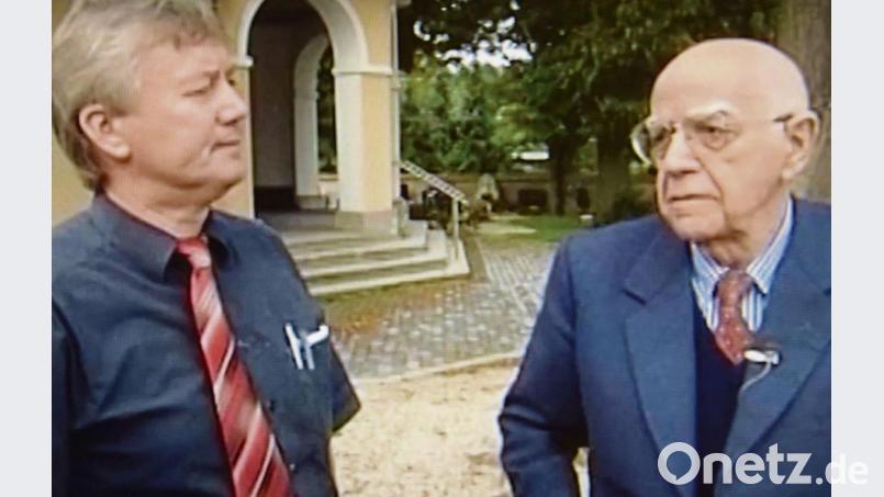 Mit Paul Böhm ging Vittore Bocchetta (von links) 2005 in Schmidmühlen auf Spurensuche. Bild: bö