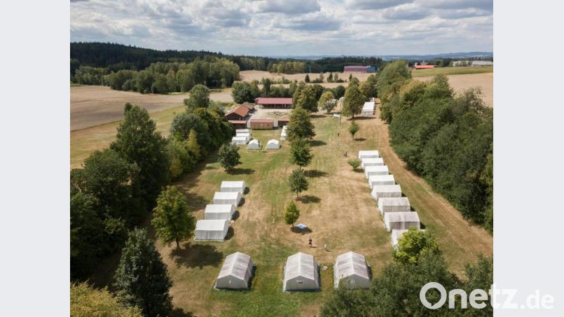 Auf dem Plößberger Zeltplatz der Evangelische Dekanatsjugend Weiden gehen jedes Jahr im August zwei Zeltlager für Kinder und Jugendliche über die Bühne. Dürfen sie heuer stattfinden? Die Coronapandemie könnte die Pläne zunichte machen. Bild: dtr