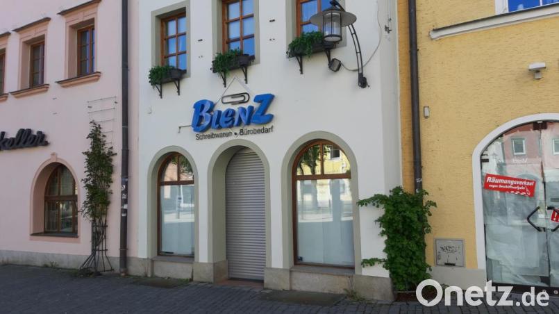 Blenz Schreibwaren und Bürobedarf am Unteren Markt ist nun für immer geschlossen. Bild: Kunz