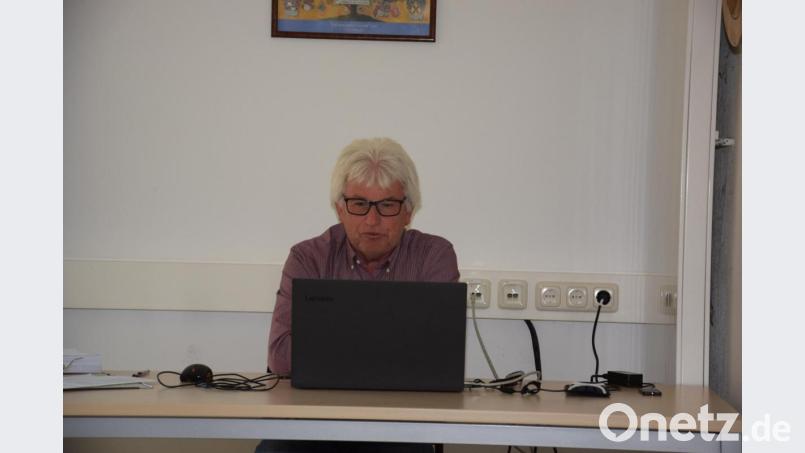 Josef Götz präsentiert seinen letzten Haushalt als Kämmerer. Bild: fla