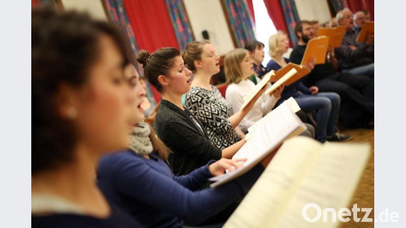 Chorproben bleiben bis auf weiteres verboten - mit und ohne Maske. Bild: Fredrik von Erichsen