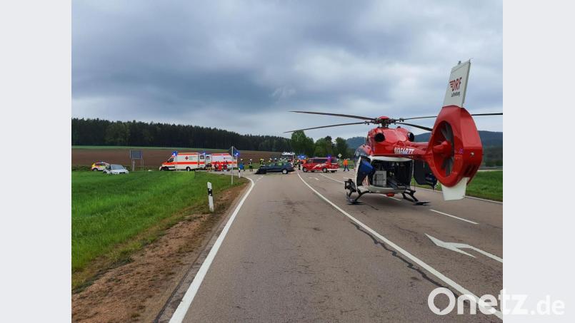 Am Mittwochmorgen ereignete sich ein schwerer Unfall bei Neunburg. Bild: Georg Schmid