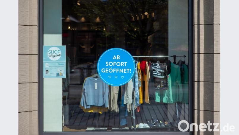 Ab sofort geöffnet: Seit dem 27. April dürfen viele Geschäfte in Bayern wieder offen haben. Jetzt sind die Konsumenten gefragt. Bild: Klaus-Dietmar Gabbert/dpa