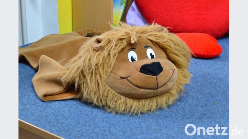 Der Leselöwe freut sich bereits wieder auf die Kinder. Bild: Benkhardt