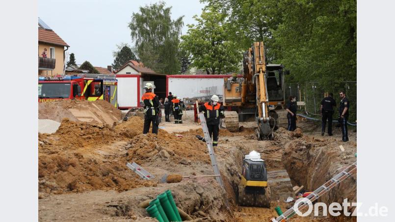 Warum sich die Schaufel vom Bagger gelöst hat, ist weiter unklar. Bild: Wolfgang Steinbacher