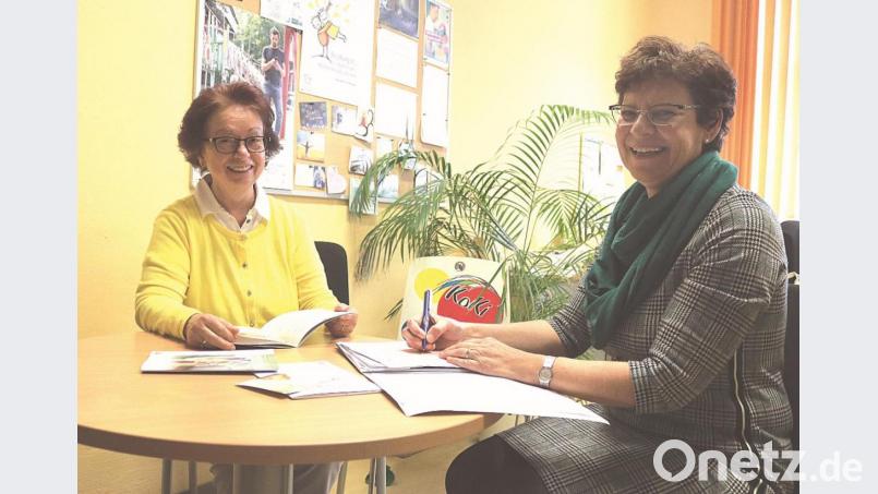 Eine Kontaktaufnahme mit Marianne Fütterer und Pia Kürschner (von links) von KoKi der ist jederzeit möglich. Bild: exb