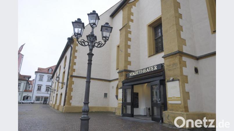 Hier, im Stadttheater Amberg, wird &quot;Der Freischütz&quot; aufgeführt. Bild: Petra Hartl