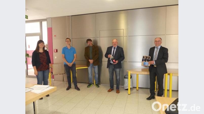 Mit einem "Wochenende in München" verabschiedet die VG ihren Vorsitzenden Peter Lehr. Bild: rn