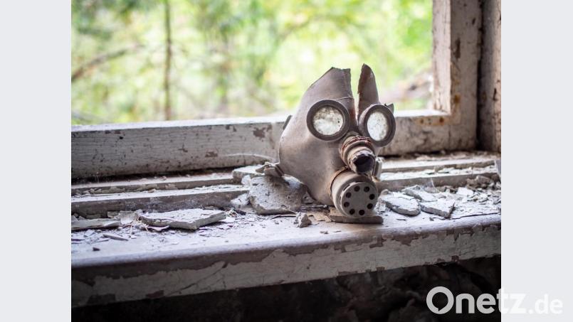 Eine alte Gasmaske für Kinder erinnert an das atomare Unglück im ukrainischen Tschernobyl. Bild: Adobe.Stock