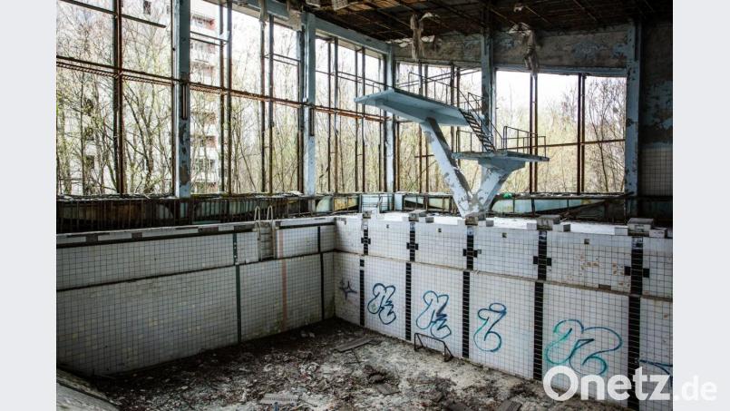 Auch das ehemalige Hallenbad kann von Extremtouristen in Pripyat besichtigt werden. Bild: Adobe.Stock
