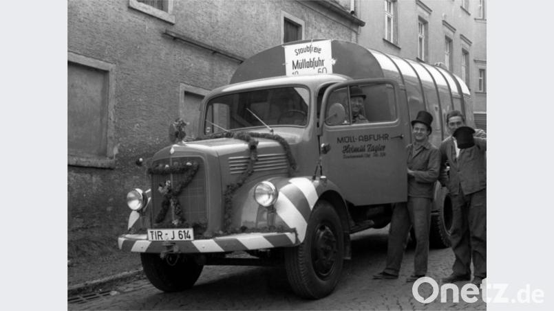 Damals hochmodern war der Müllwagen, den Jungunternehmer Helmut Zagler 1960 in Betrieb nahm. Bild: exb/Archiv Helmut Zagler
