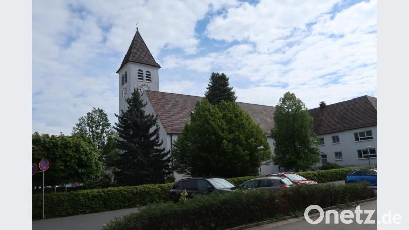 Bald dürfen wieder Gläubige den Sonntagsgottesdienst in St. Konrad besuchen. Allerdings unter strengen Auflagen. Bild: Kunz