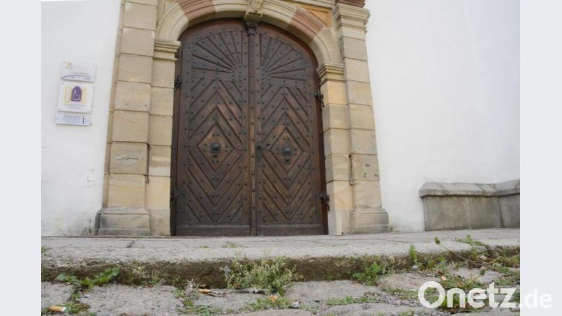 Die Tür der Michaelskirche öffnet sich auch wieder für die Gläubigen zum Gottesdienst. Bild: Gabi Schönberger