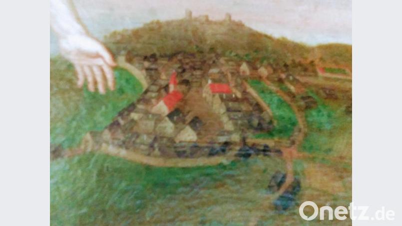 Auf dem linken Seitenaltar in der St.-Jodok-Kirche ist eine Ansicht des Marktes Tännesberg aus dem Jahr 1680 zu finden. Bild: rfi