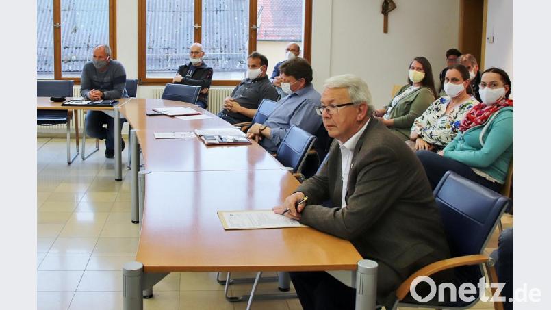 Der Zweckverband zur Wasserversorgung der Brudersdorfer Gruppe hat im Sitzungssaal des Nabburger Rathauses seine letzte Zusammenkunft in alter Besetzung abgehalten. Bild: td