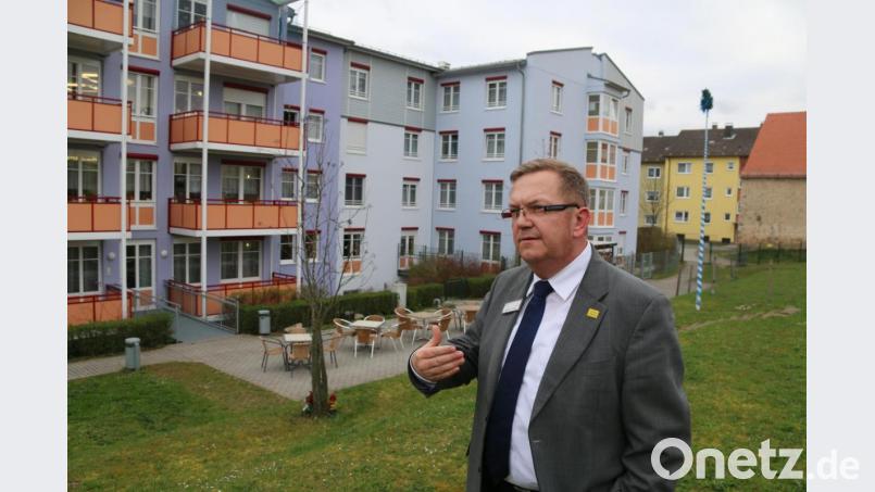 Martin Preuß, Leiter des ProCurand Seniorenzentrum Sulzbach-Rosenberg, kritisiert die Öffnung. Bild: jrh